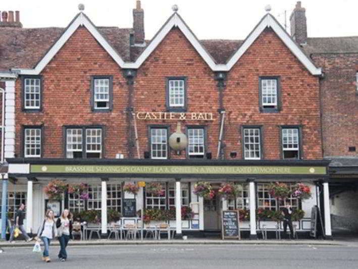 Castle And Ball By Greene King Inns Marlborough Esterno foto